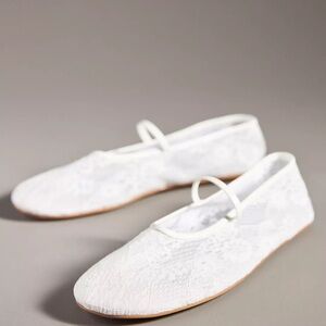 Jeffrey Campbell Swan-Lake Lace Flats